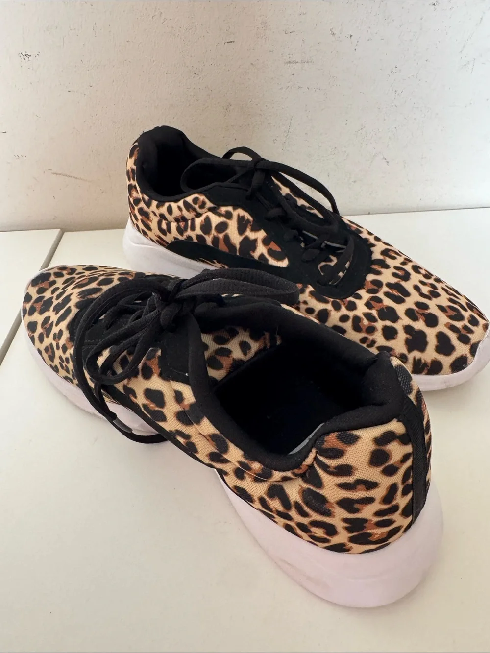 Amazon Athletic Works Black Tan Leopard Print Lace-Up Sneakers Size 9 - Picture 2 of 9